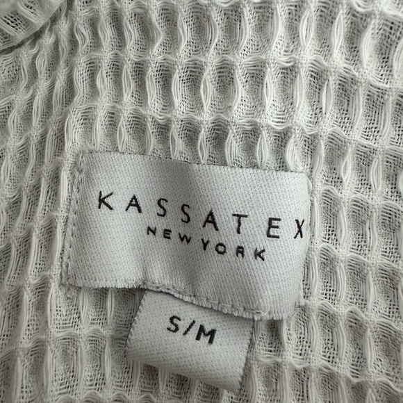 White Waffle Knit Robe - Picture 2 of 3